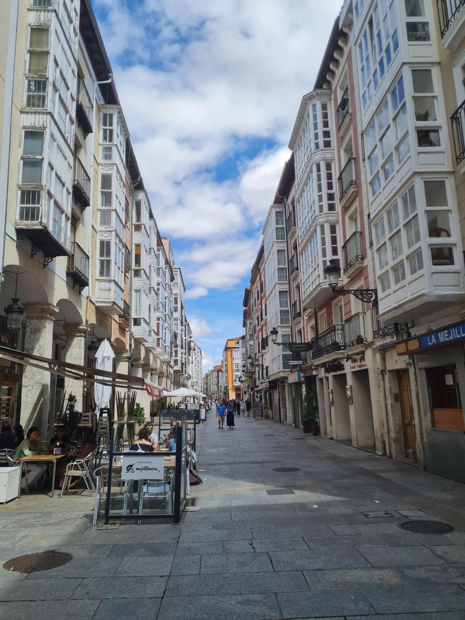Urban Burgos Hotel Exterior foto